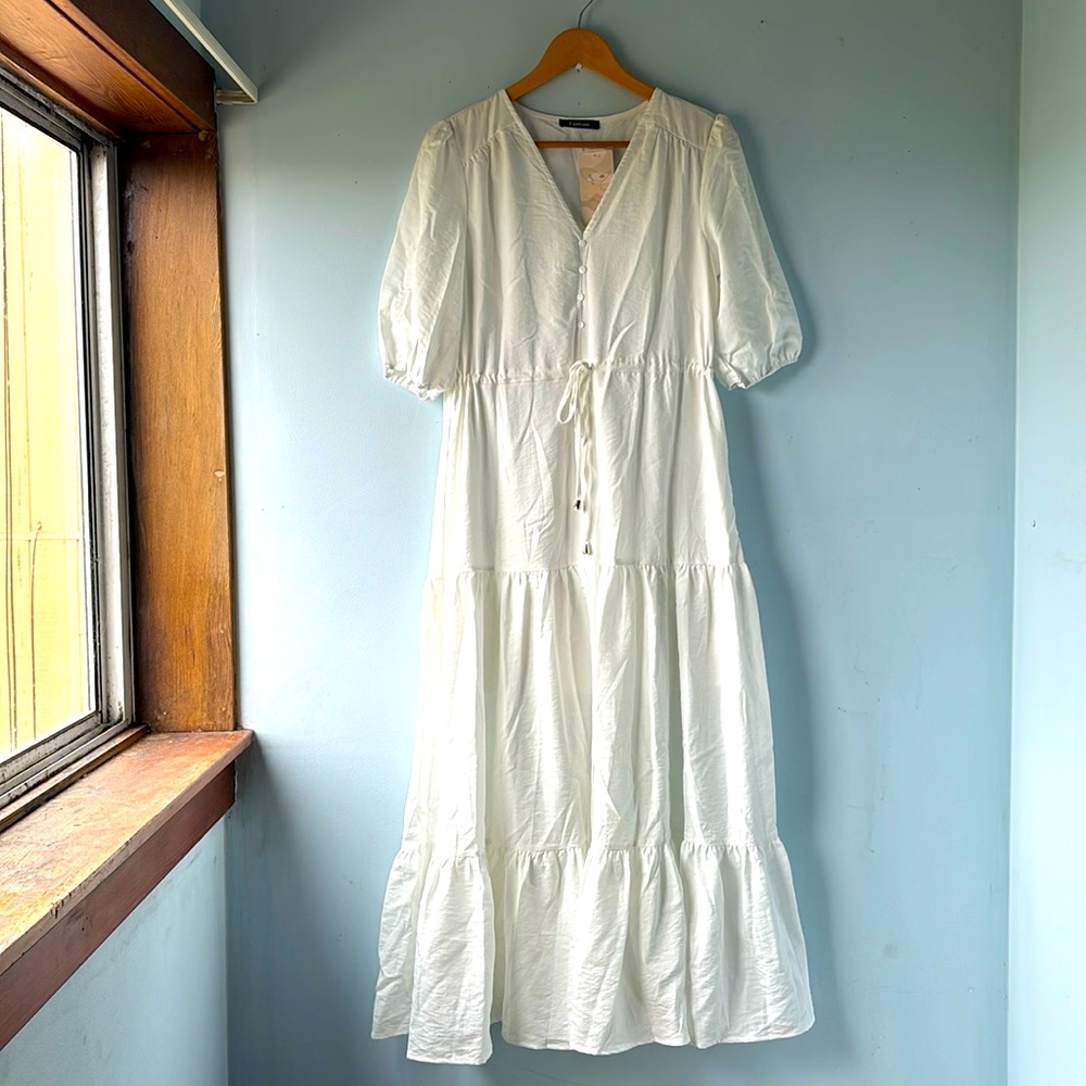 White V-Neck Tiered Drawsring Dress, M, NWT